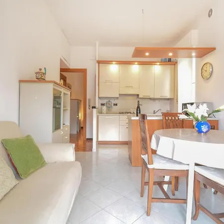 Apartamento Amazing In With Kitchen *